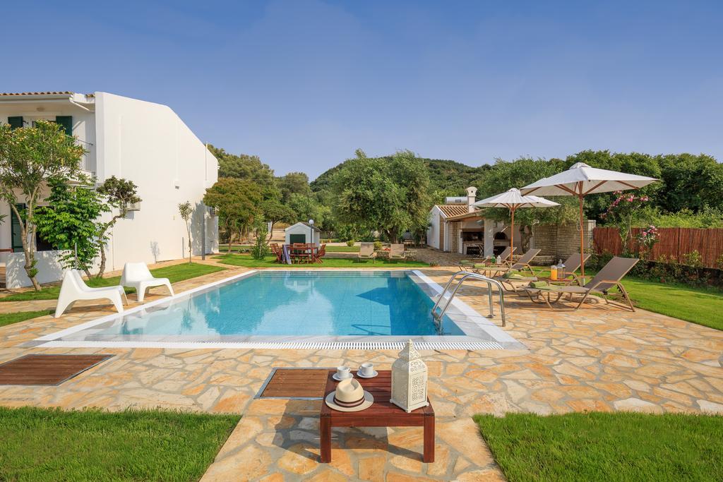 Skales Villas Almiros Beach エクステリア 写真